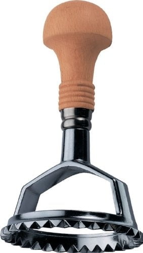 products-127181b_ravioli_stamp_round_cutter_wood_handle_artisans_bottega.jpg