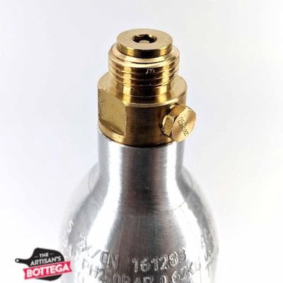 products-sodastream_compatible_refillable_gas_cylinder_nozzle_1.jpg